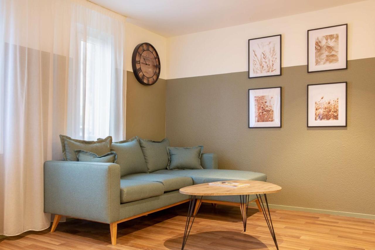Sure Hotel By Best Western Plaisir Zewnętrze zdjęcie